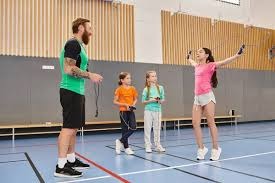 大运会——射箭：中国组合王岩／刘妍秀夺得反曲弓混合团体赛冠军(2)